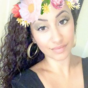 Meet your Posher, Gina